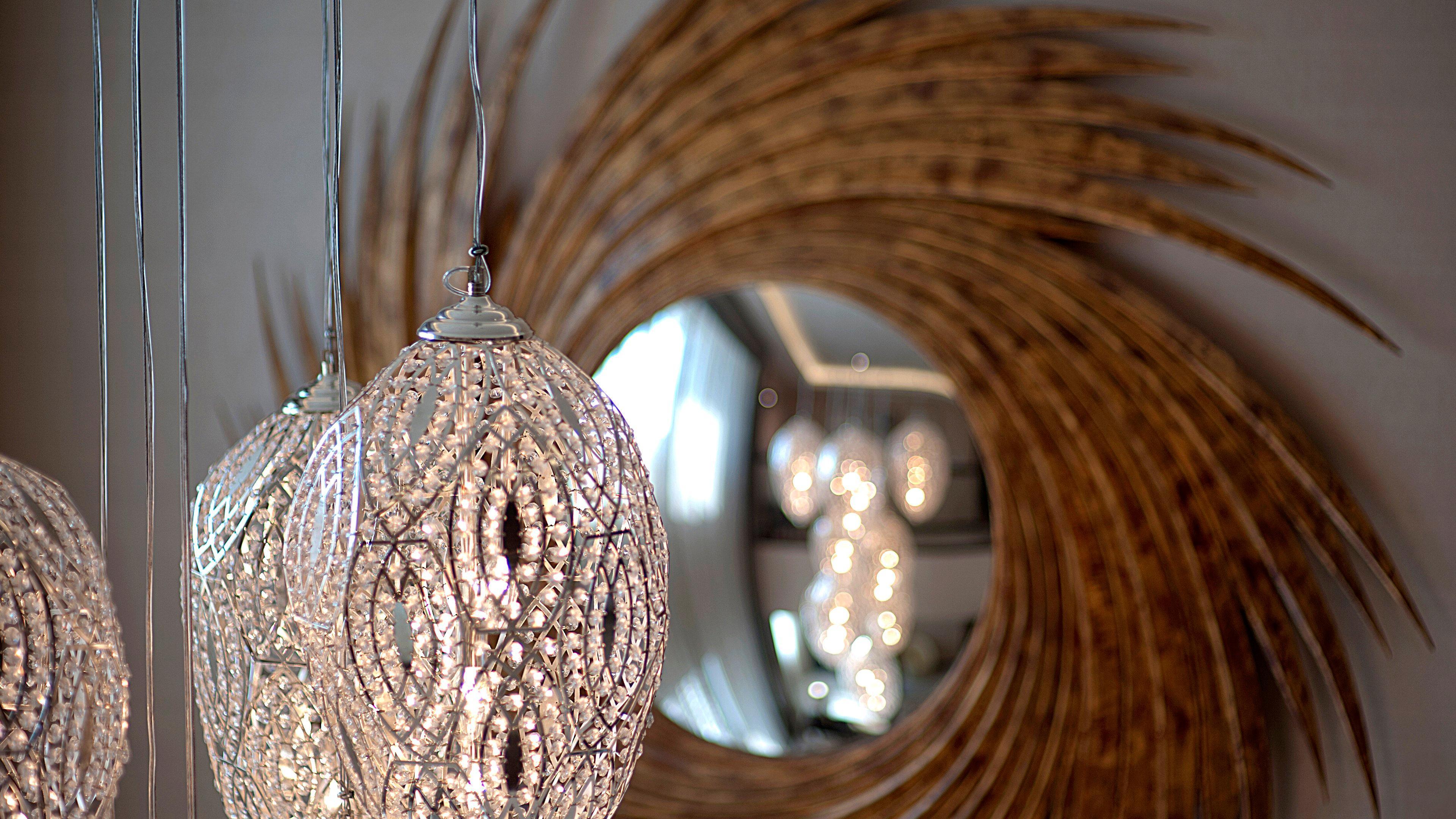 Crowne Plaza Dubai Deira, an IHG Hotel Bagian luar foto A hanging light