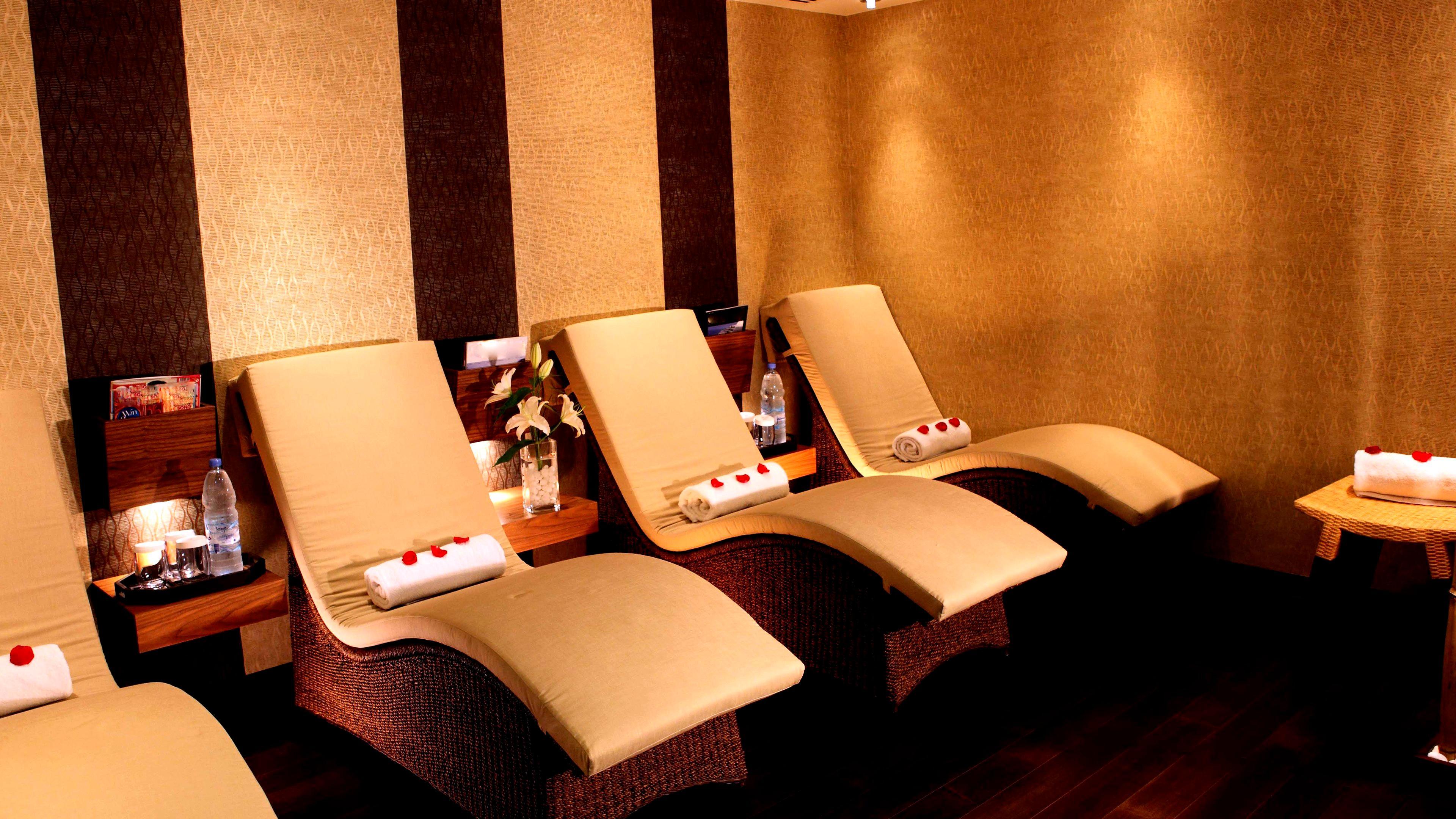 Crowne Plaza Dubai Deira, an IHG Hotel Bagian luar foto The spa at the Taj Mahal Palace, Mumbai