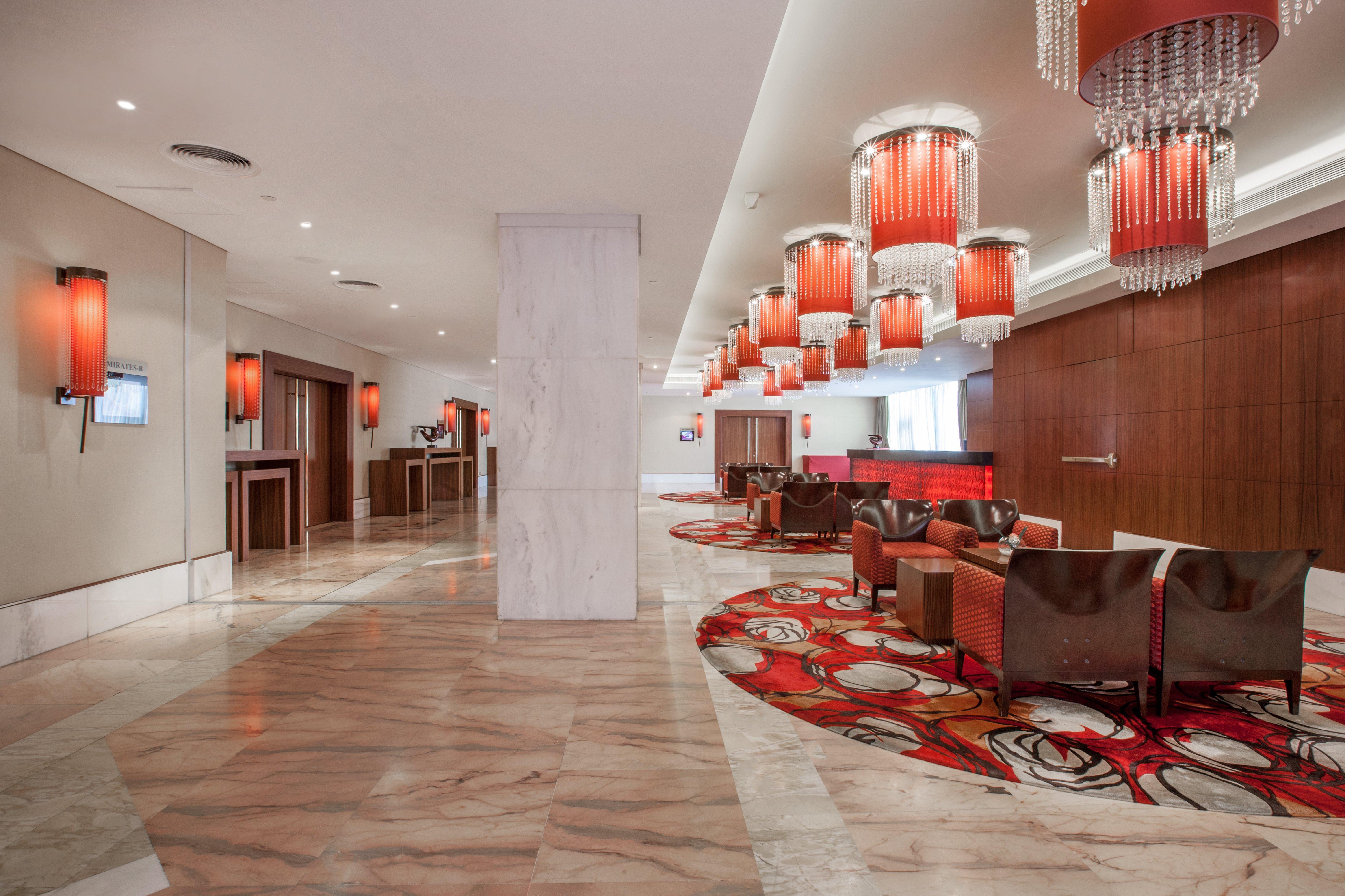 Crowne Plaza Dubai Deira, an IHG Hotel Bagian luar foto Lobby