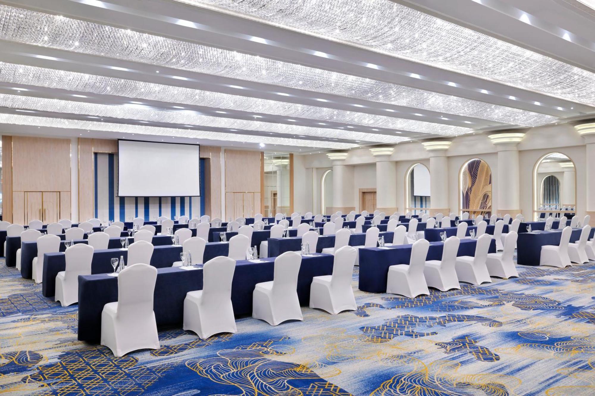 Crowne Plaza Dubai Deira, an IHG Hotel Bagian luar foto The Grand Ballroom